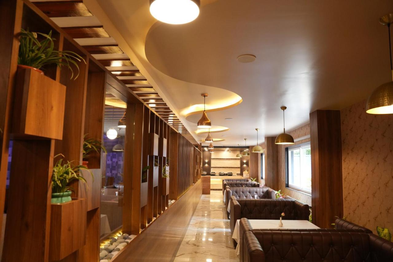 Hotel Eden Karwar Exterior foto